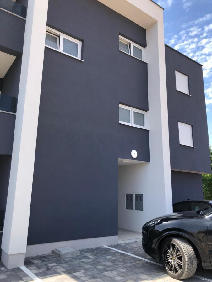 Adria-Appartment-Island-Vir #Sea #Beach #Wifi #Privateparking #Netflix 外观 照片