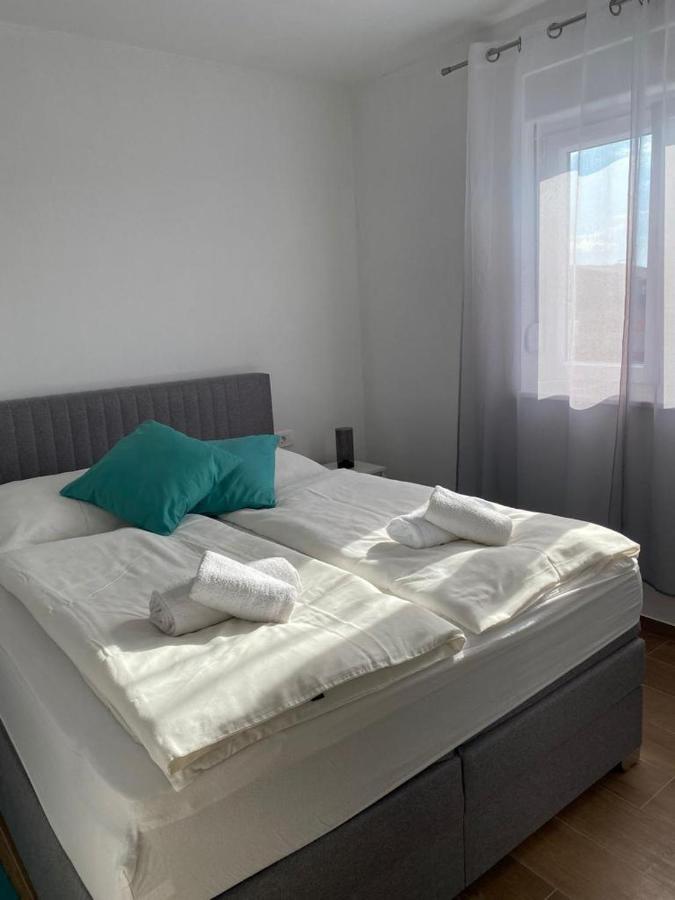 Adria-Appartment-Island-Vir #Sea #Beach #Wifi #Privateparking #Netflix 外观 照片